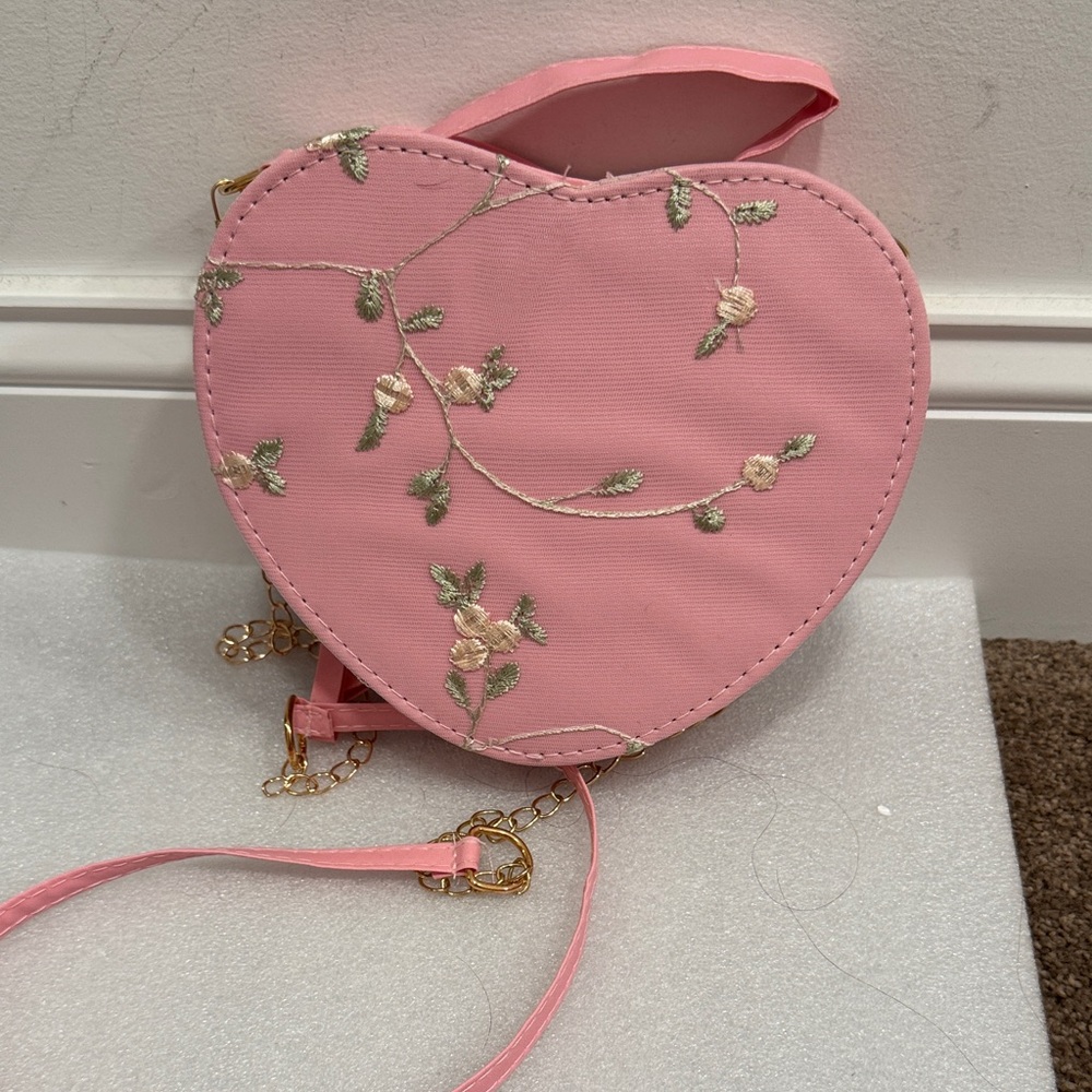 Pink Heart-Shaped floral Embroidered crossbody shoulder bag purse - Picture 1 of 5